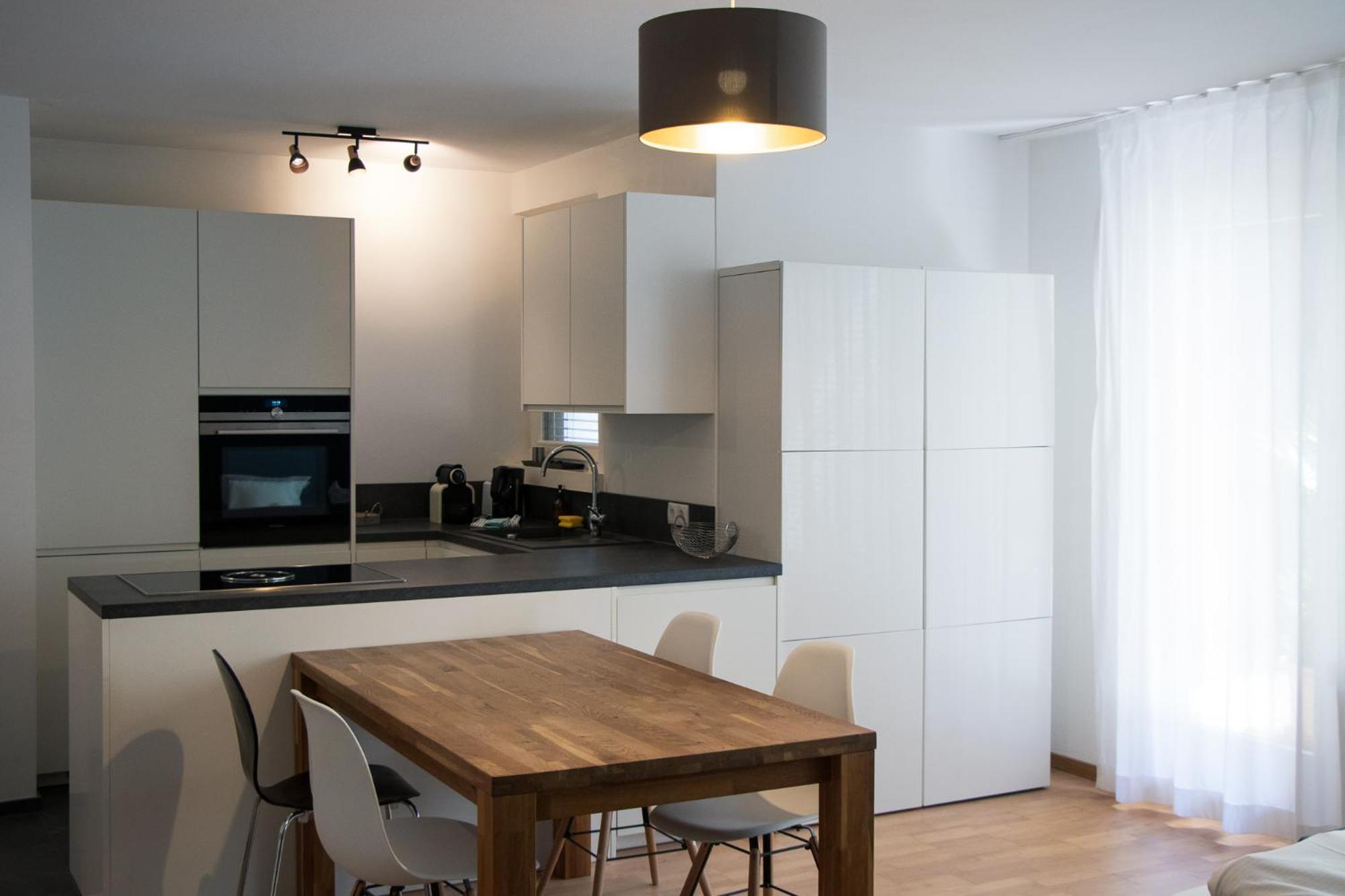 Stylische Stadt-Wohnung Bregenz - Mit Parkplatz Dış mekan fotoğraf